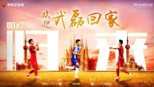 亲切的金子桌子上打扑克
